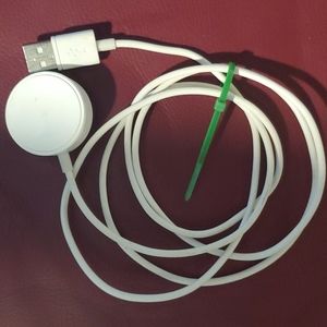 Apple iwatch cable made by insignia